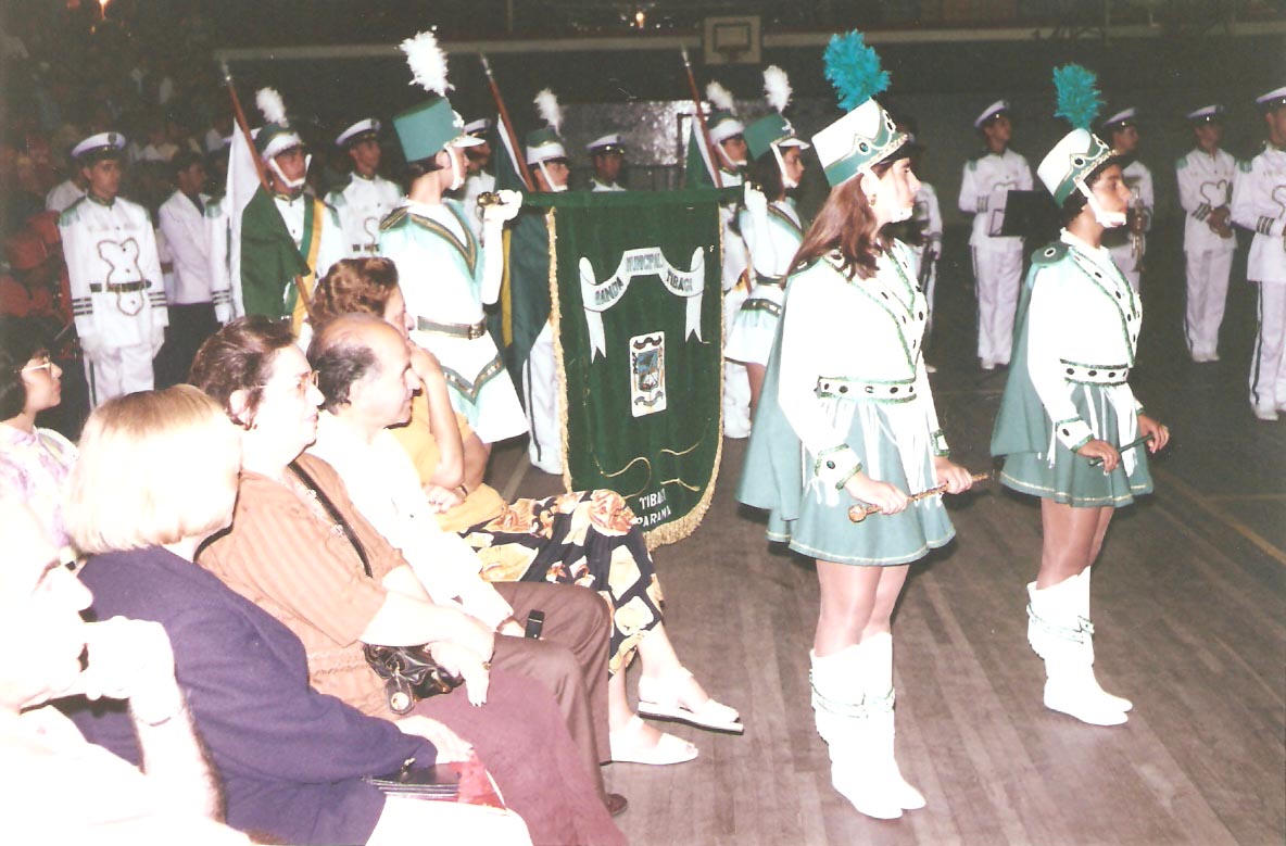 1994-09-24_XVII-Concurso-Paranaense-Bandas-Fanfarras_Curitiba_Banda-Tibagi_Juvenil_Campeã_08.jpg